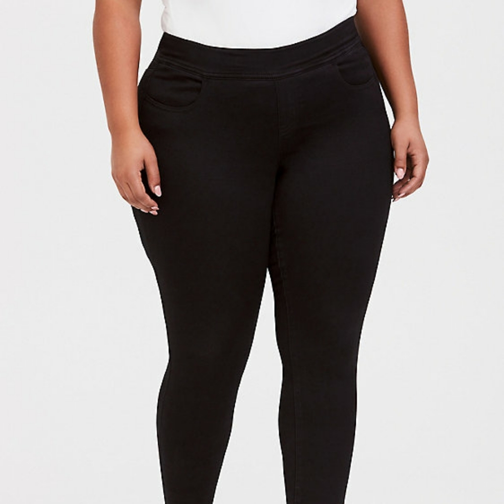 Torrid Lean Jean, black.